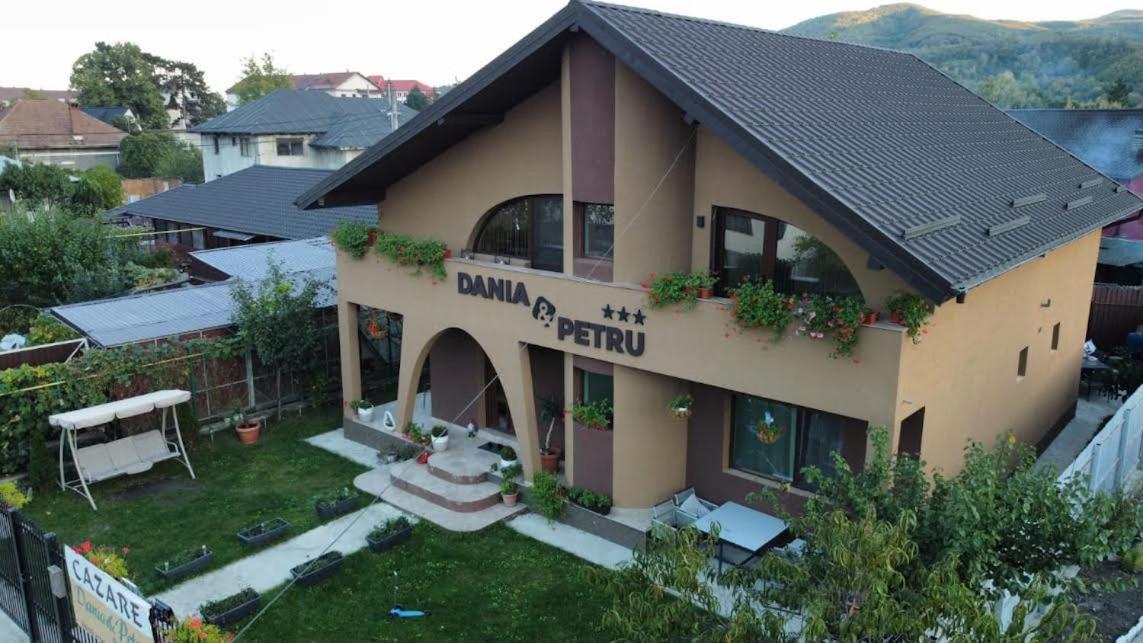 Dania&Petru Residence Tîrgu Ocna Exterior foto